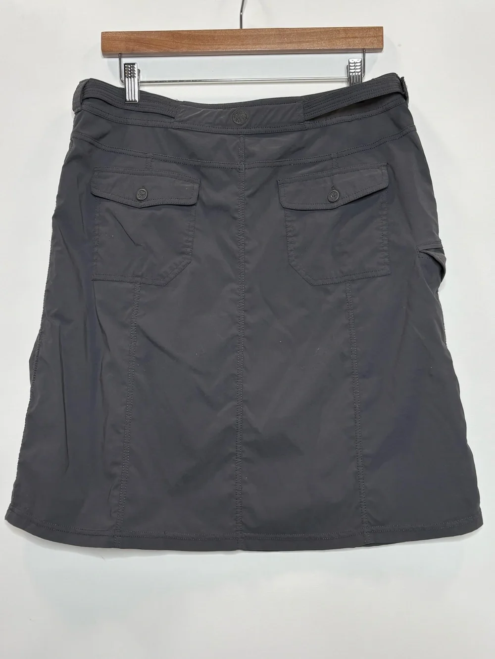 Marmot Cargo Pocket Utility Skirt Size 10 Dark Grey Lightweight Stretch Gorpcore